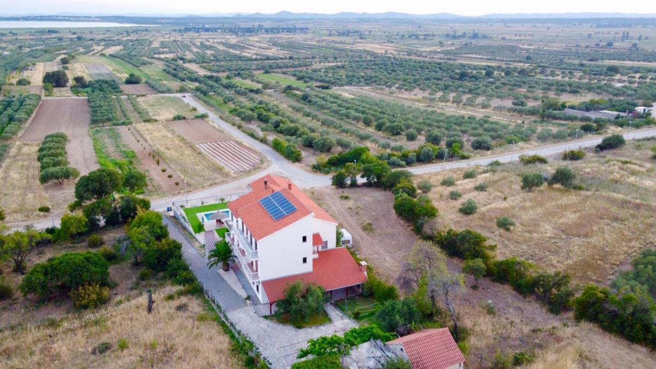 Apartmani Viktorija Vrana  Exteriér fotografie