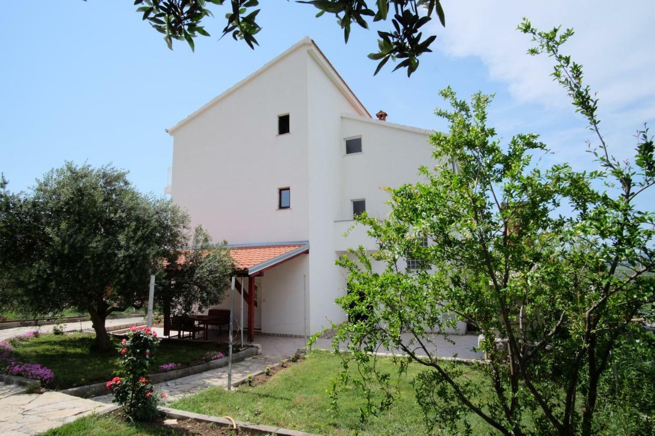 Apartmani Viktorija Vrana  Exteriér fotografie