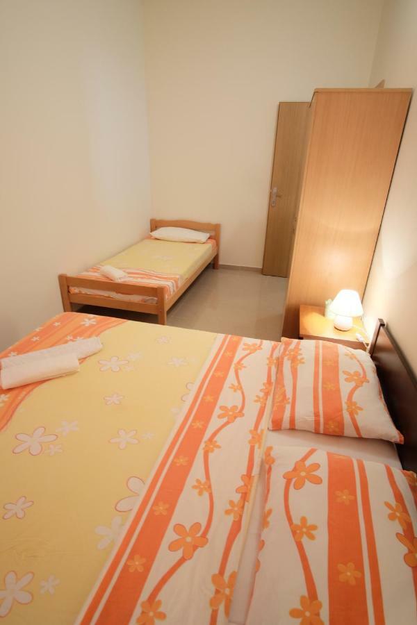 Apartmani Viktorija Vrana  Exteriér fotografie