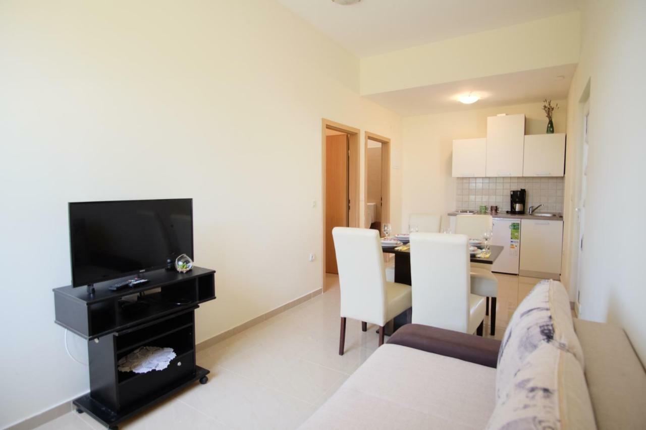Apartmani Viktorija Vrana  Exteriér fotografie