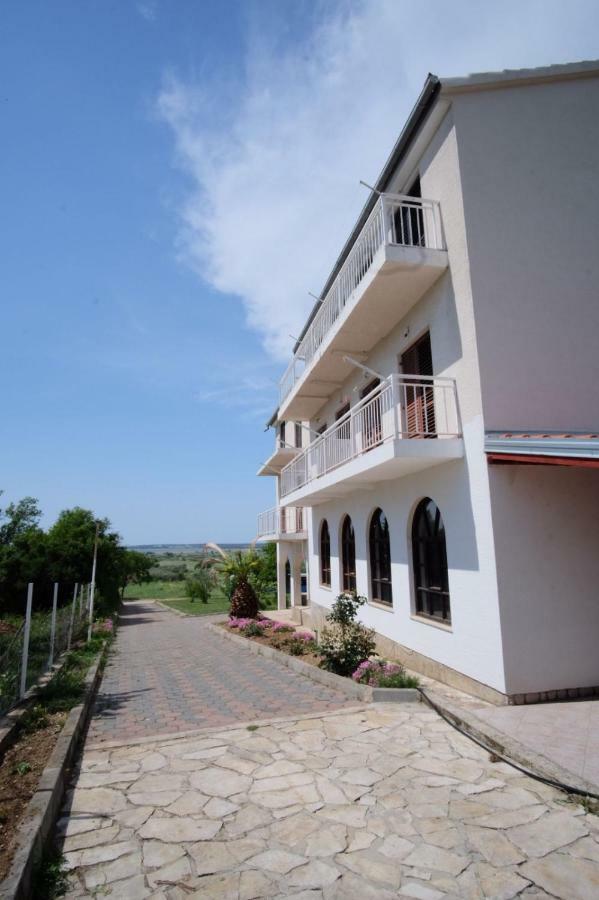 Apartmani Viktorija Vrana  Exteriér fotografie