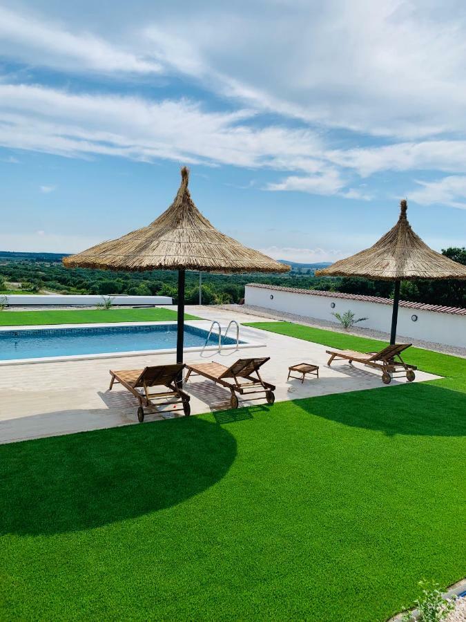 Apartmani Viktorija Vrana  Exteriér fotografie